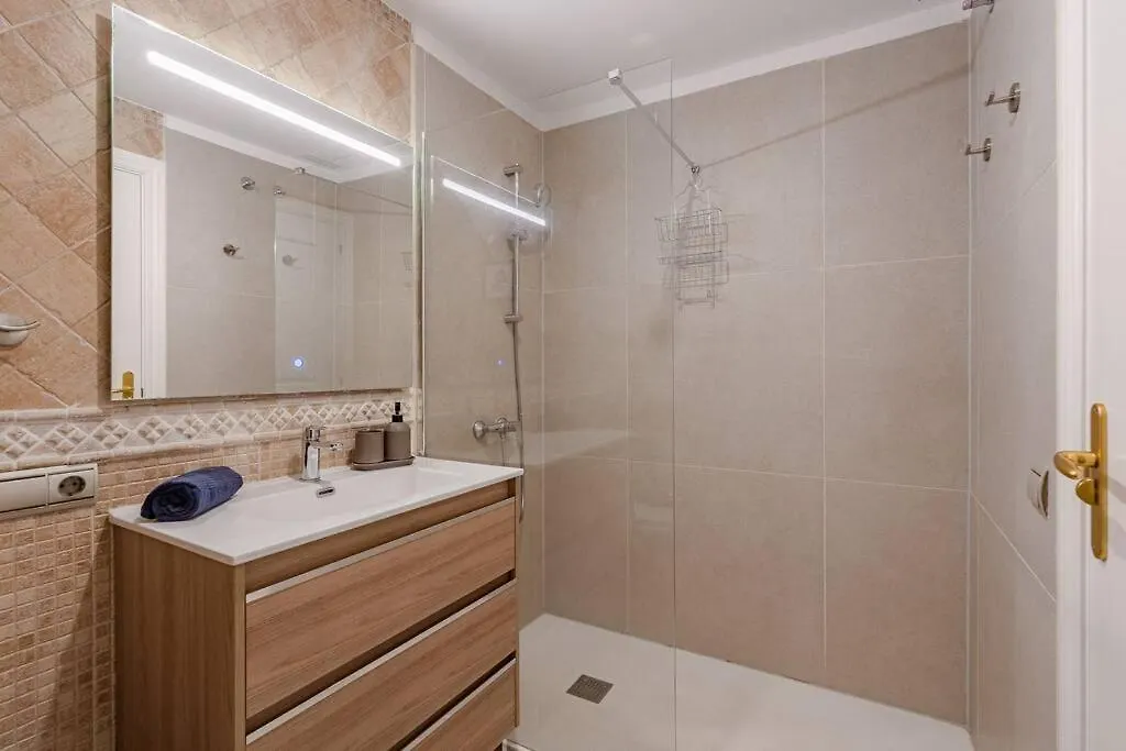 Seaside Apartment With Spacious Terrace, Pool, And Wi-Fi Σάντα Κρουζ Τενερίφης